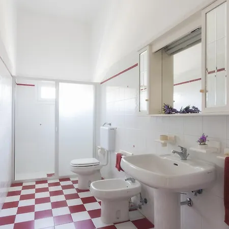 Mare Azzurro Torre Suda