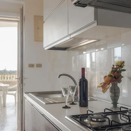 Mare Azzurro 托雷苏达